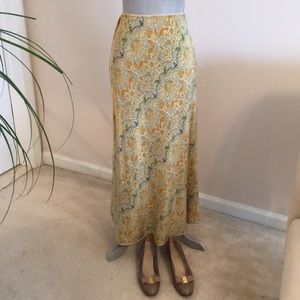 Sensational Sundance Silk Skirt Size 6 EUC